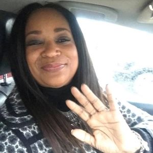 Meet your Posher, Holly